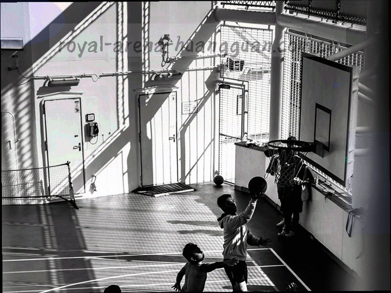 奶油纸质感背景上的抽象书签与锚点图形，无人物